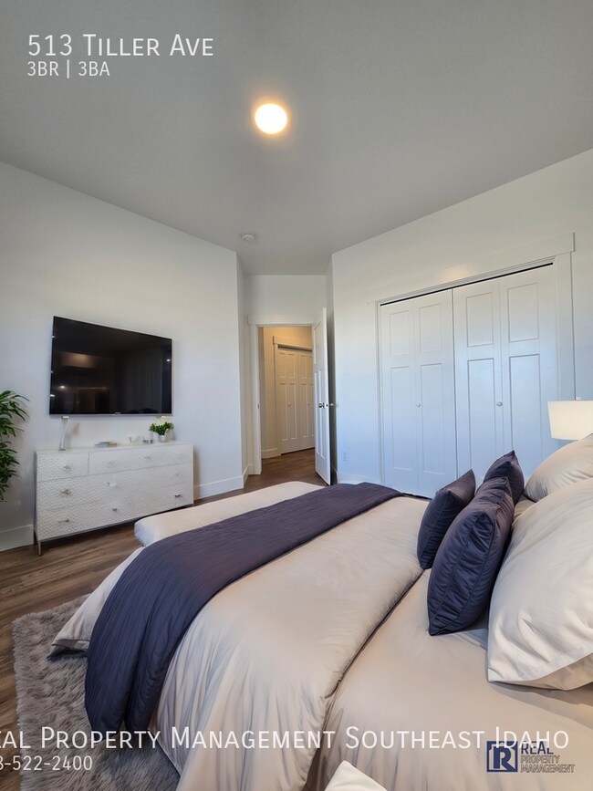 Building Photo - New & Modern 2-Story Townhome for Rent in ...