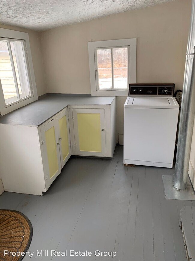 Foto del edificio - 2 br, 2 bath House - 2938 Main Street