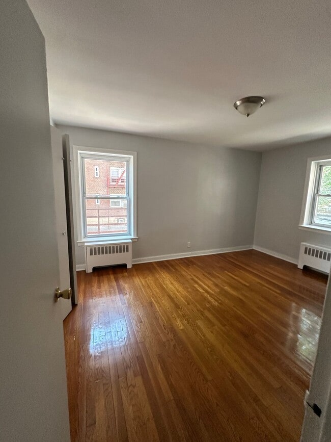Building Photo - Palisades Apartments