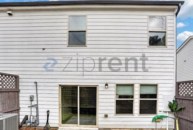 Building Photo - Unit