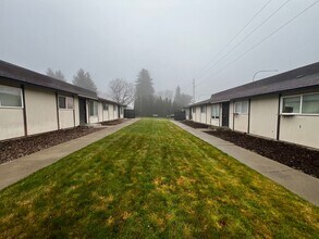 Building Photo - 1020 S 51st Ave