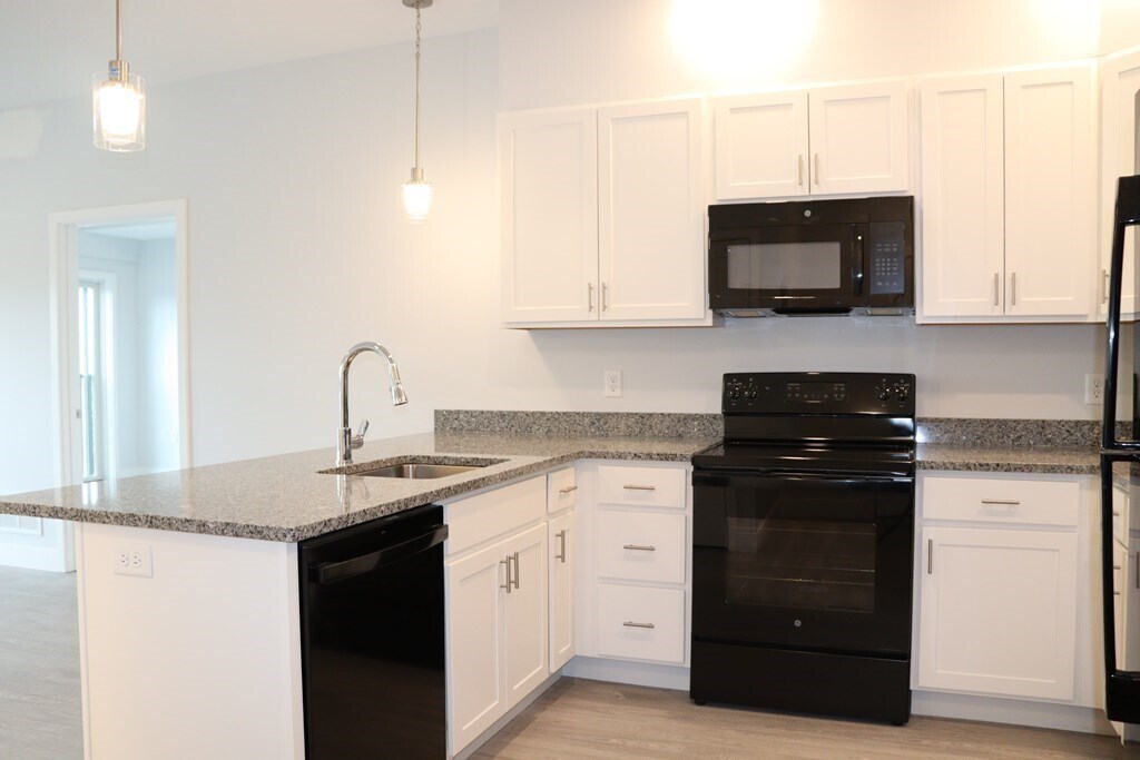 Foto principal - 118 Old Colony Ave