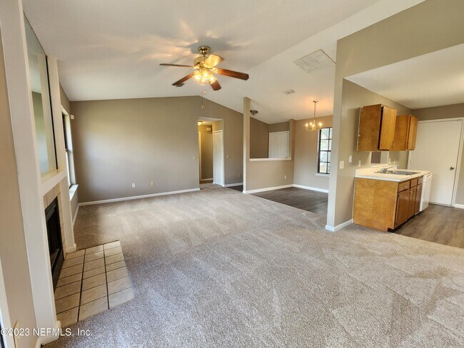 Building Photo - 8136 Great Valley Trail
