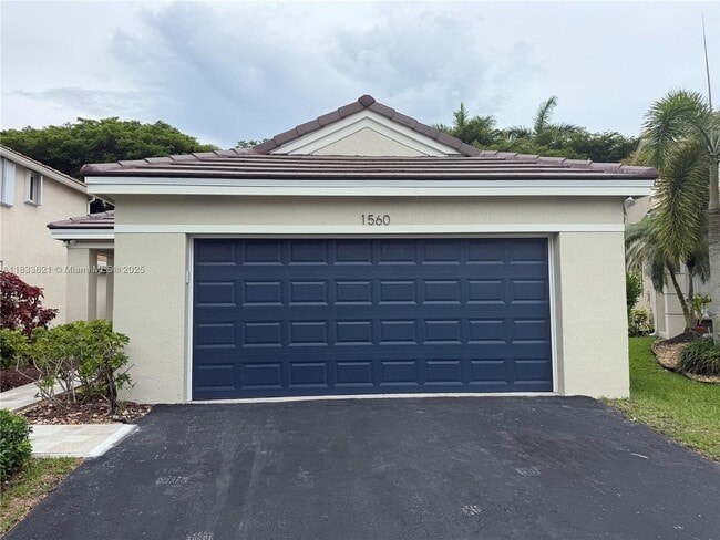 Building Photo - 1560 Canary Island Dr