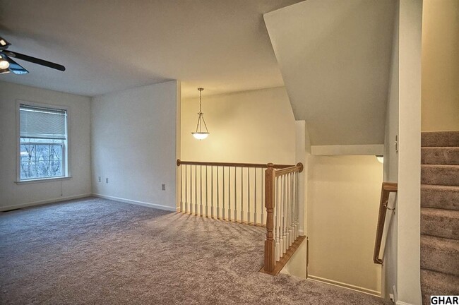 Building Photo - 479 Waterleaf Court