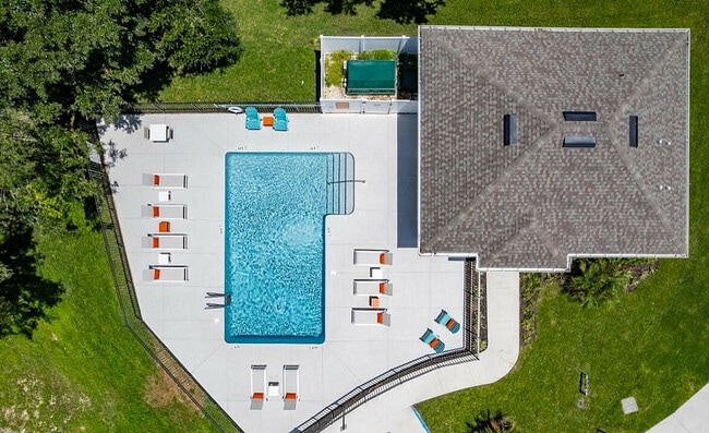 Pool Area - Crescent