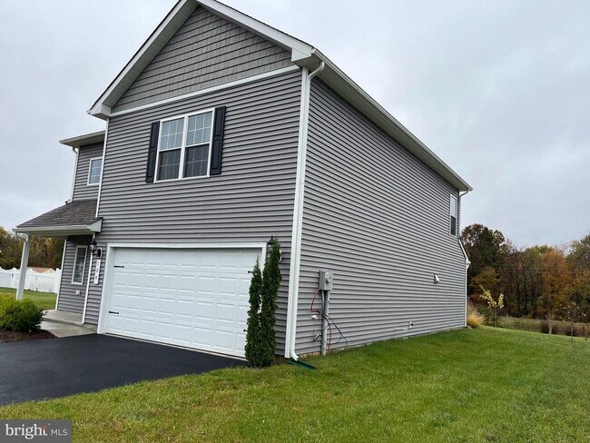 Foto del edificio - 104 Rappahannock Run