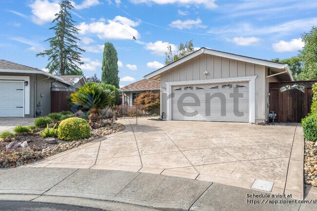 Foto del edificio - 228 Chestnut Ct