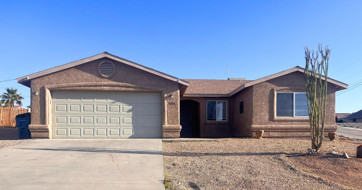 Primary Photo - Longterm Unfurnished Home