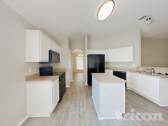 Building Photo - 1563 Nottingham Dr