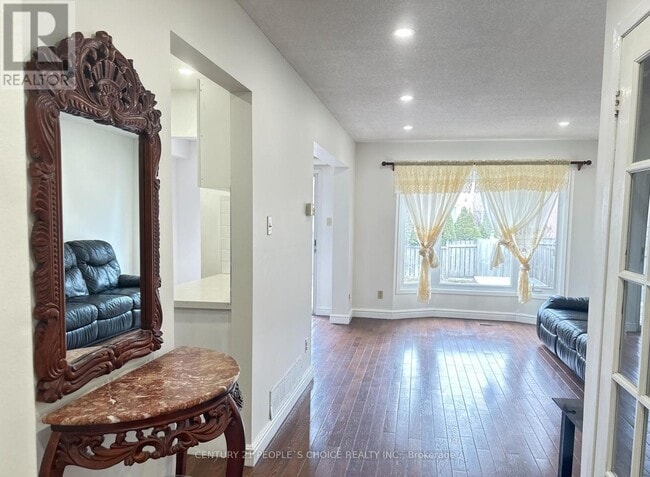 Building Photo - 152 Observatory Ln
