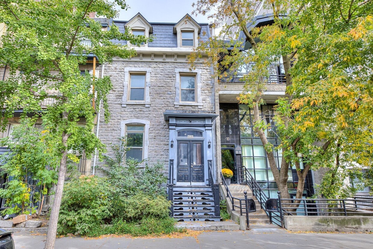 Primary Photo - 1237 Rue St Marc