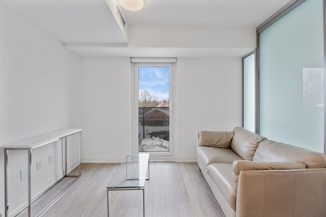 Building Photo - 480 Wilson Ave