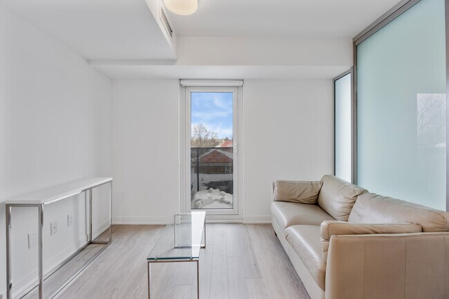 Photo du bâtiment - 480 Wilson Ave