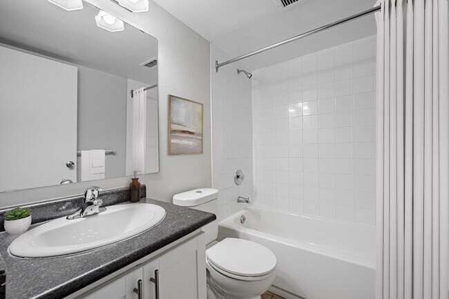 Photo du bâtiment - 940 Commissioners Road East