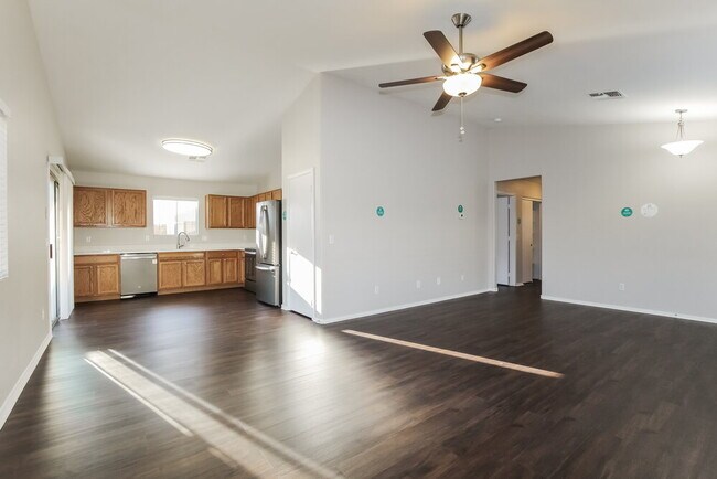 Building Photo - 11357 W Loma Blanca Dr