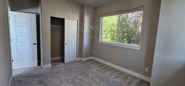 Building Photo - 11330 SE 192nd St