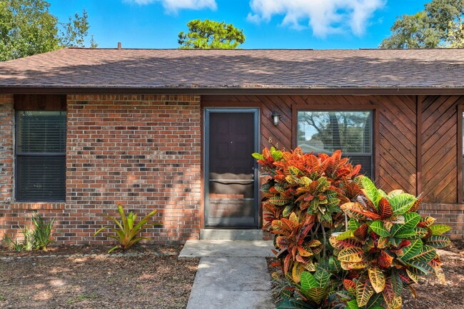 Foto del edificio - 843 Georgia Ave