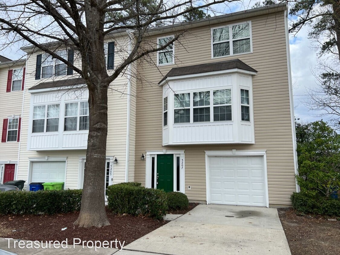 4 br, 3.5 bath House 5207 Sandy Banks Rd House for Rent in Raleigh