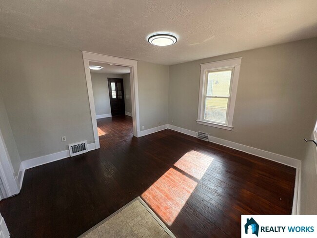 Foto del edificio - 3 Bedroom Home Close to Campus!