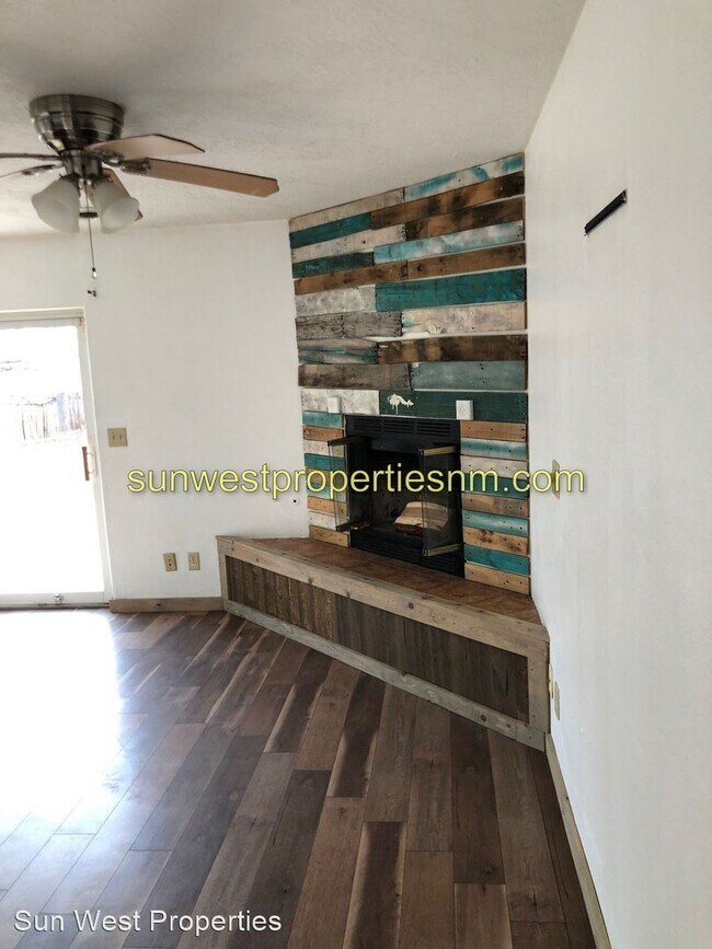 Building Photo - 3 br, 2 bath House - #23 Road 6402