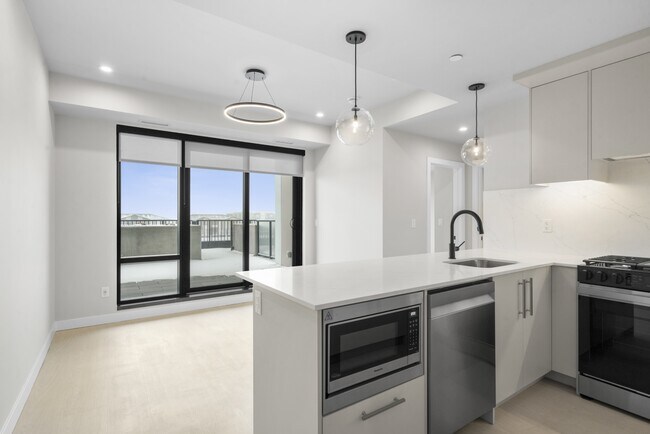 Photo du bâtiment - 8375-8375 Broadcast Ave SW