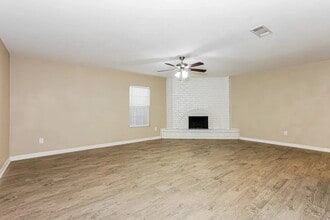 Building Photo - 2309 Tallowood Ct