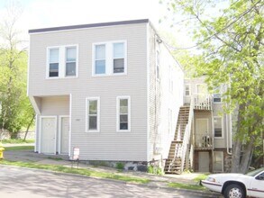 Building Photo - 332 N 21st Ave W