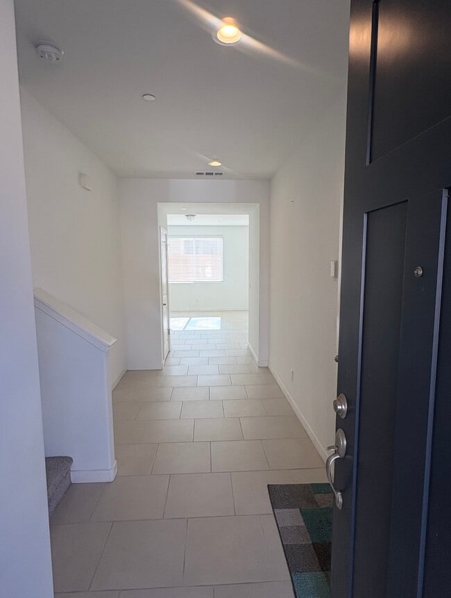 Building Photo - 836 Soledad Ave