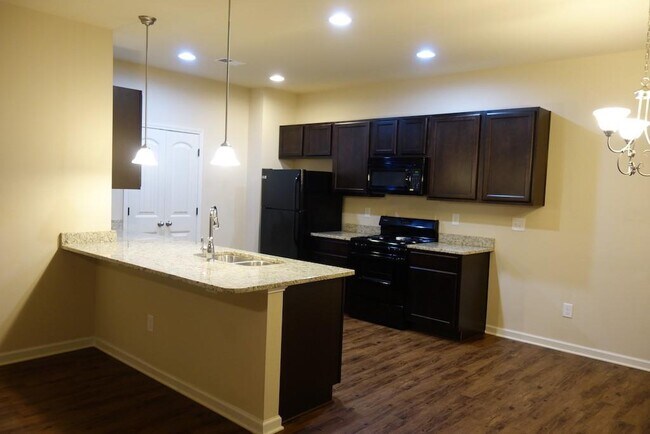 Building Photo - 1304 Stella Ct