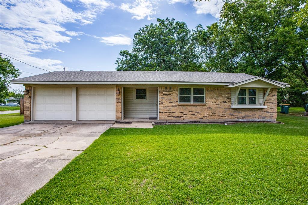 1925 N Ross Ave, Sherman, TX 75090 House Rental in Sherman, TX