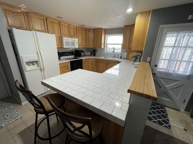 Foto del edificio - Beautiful Thurston 3 bedroom 2 bathroom HO...