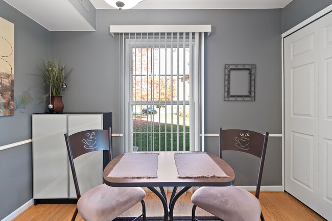 Photo - 6962 Harvard Ln House