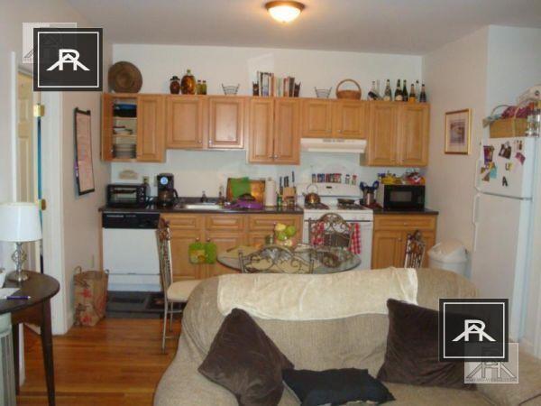 Foto del edificio - 4 bedroom in Brighton MA 02135