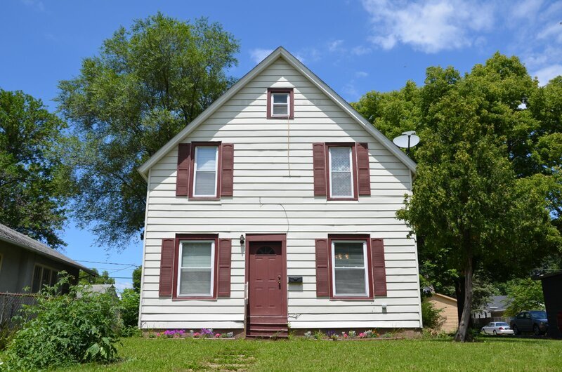 Primary Photo - 1117 Euclid Ave