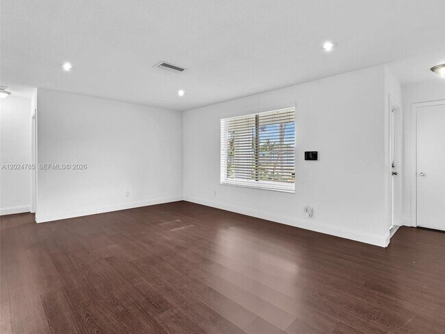 Building Photo - 4500 SW 42nd Terrace