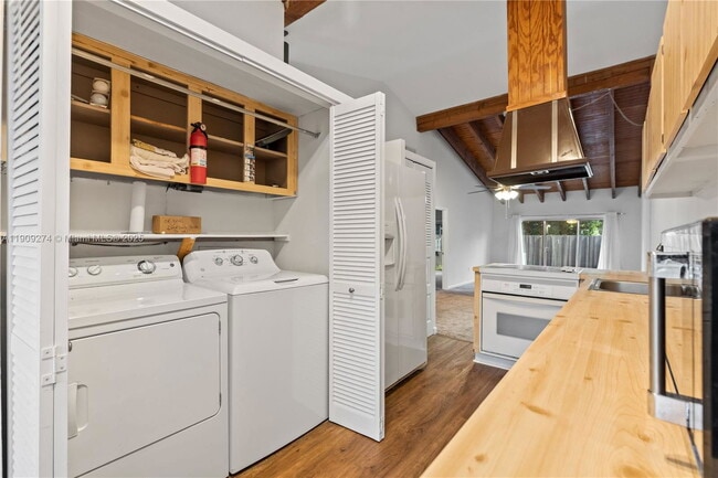 Foto del edificio - 2331 Dogwood Ct