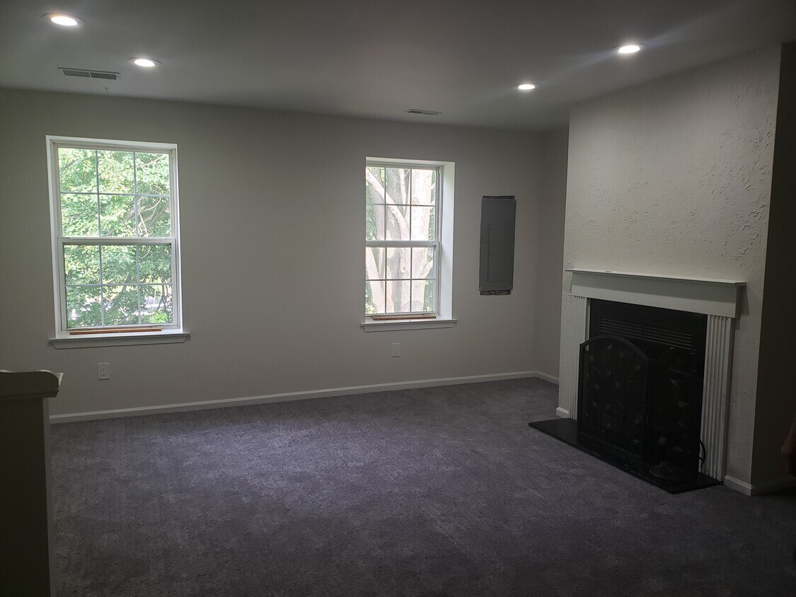 1101 Huntingdon Mews Unit 1101, Clementon, NJ 08021 Condo for Rent in