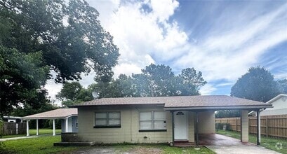 Building Photo - 2113 Bonneville Dr