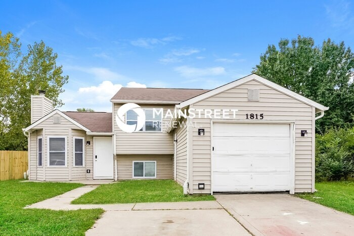 3 Bedroom Pet-Friendly Home in INDIANAPOLIS, IN with Main Street Renewal - 3 Bedroom Pet-Friendly Home in INDIANAPOLIS, IN with Main Street Renewal