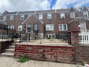 Building Photo - 7046 Souder St