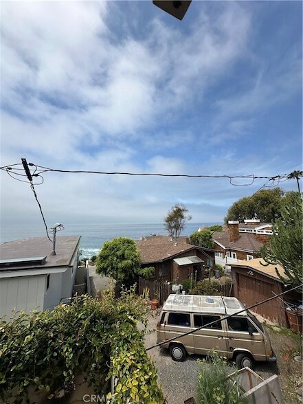 Building Photo - 2037 S Coast Hwy