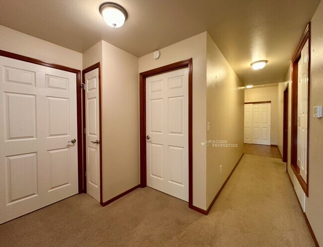 Foto del edificio - 1850 SW Scenic Heights St