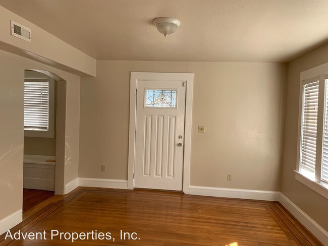 Foto del edificio - 3801 Midvale Ave
