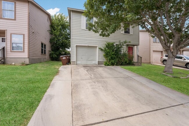 Building Photo - Easy Living on Amber Ledge