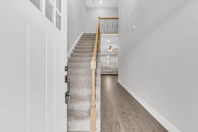 Foto del edificio - Beautiful modern home less than 2 years old