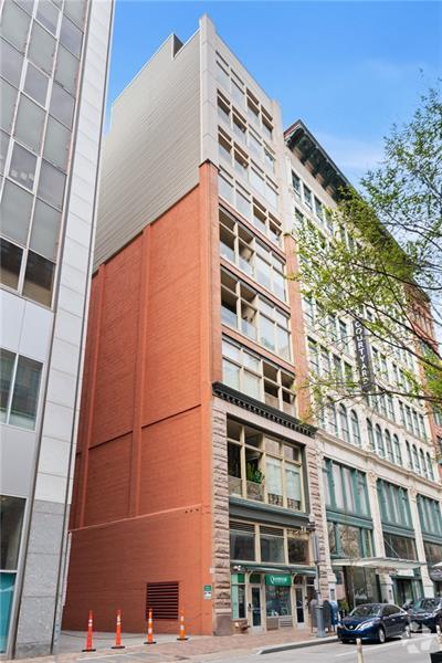 Building Photo - 941 Penn Ave
