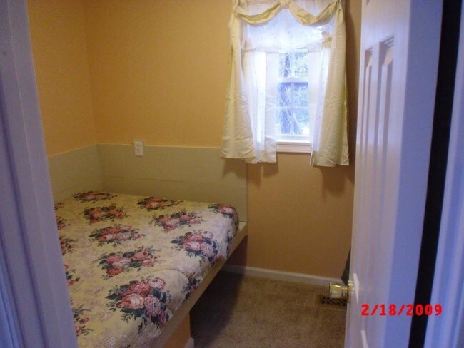 Foto del edificio - 212 Laurel Ave.