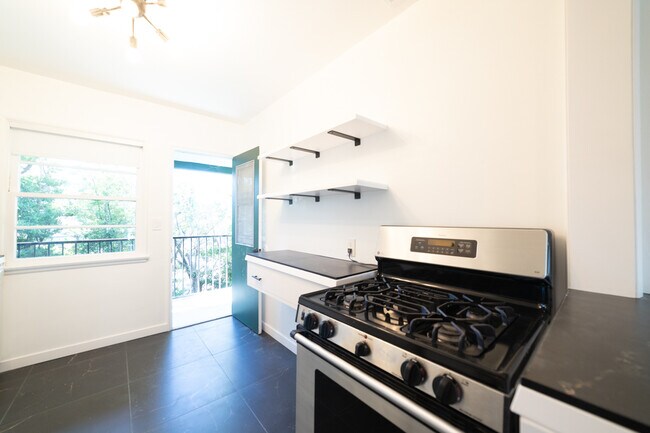 Foto del edificio - 11638 Riverside Dr