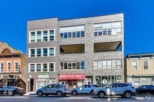 Building Photo - 1748 W North Ave
